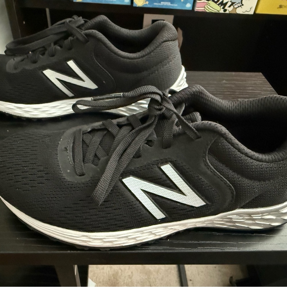Kids New Balance Fresh Foam Shoes - Sz 3.5